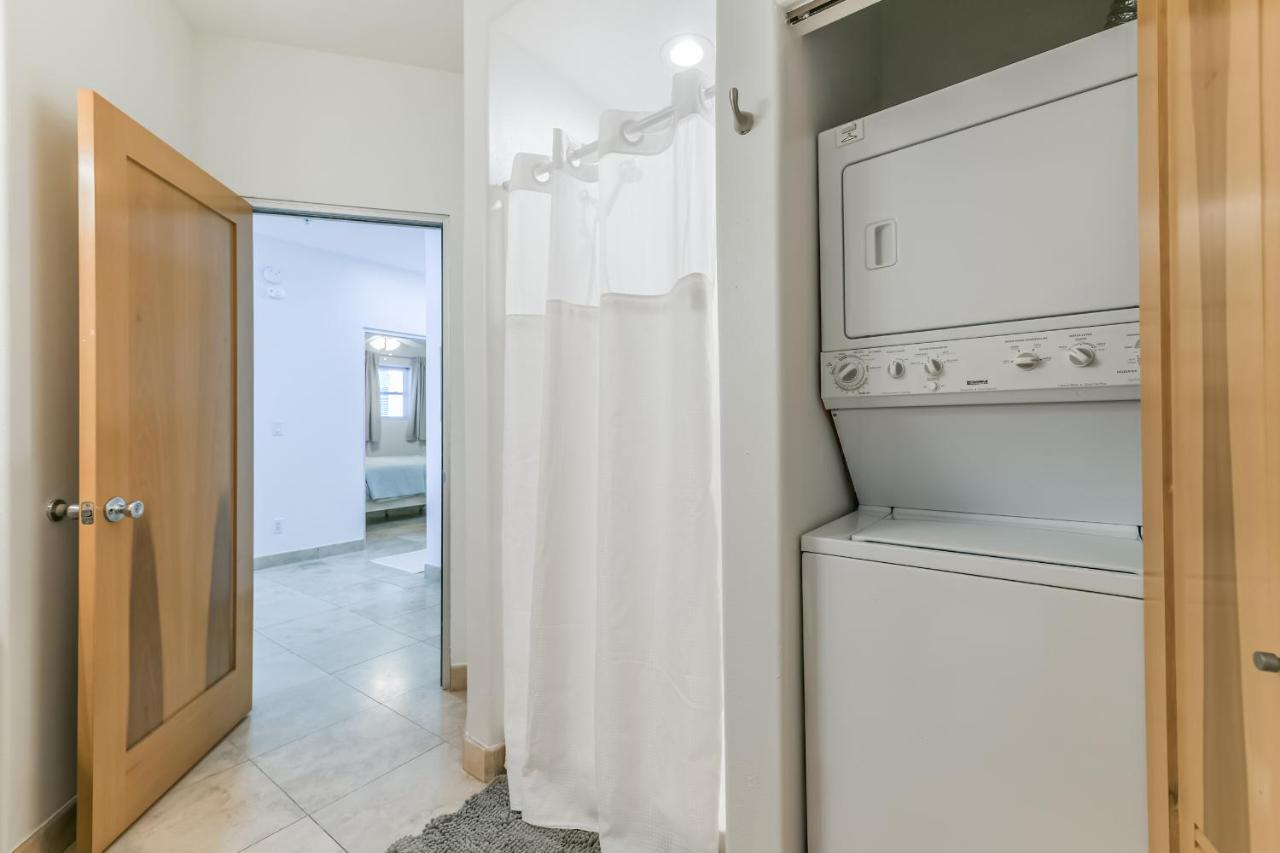 Luxury High Rise Oceanfront * Galveston
