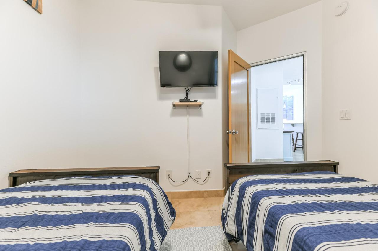 Luxury High Rise Oceanfront * Galveston